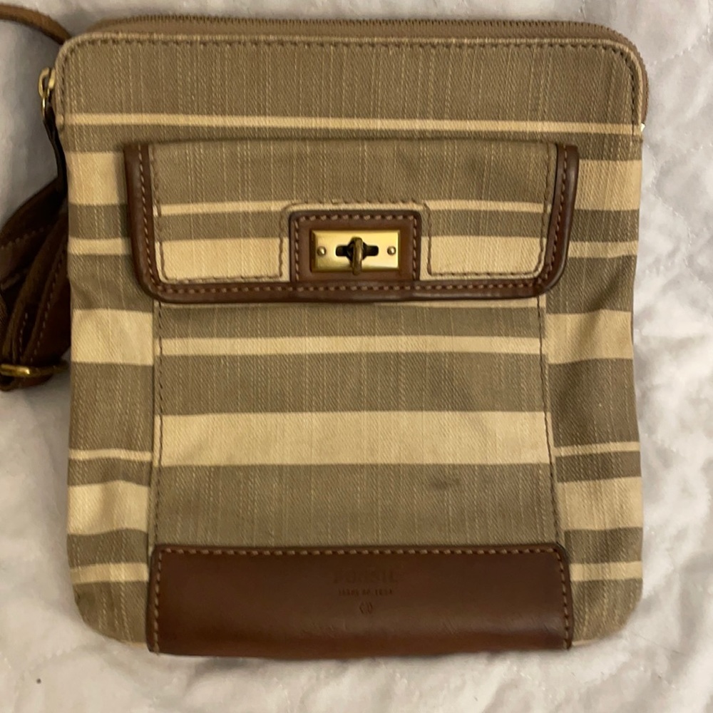 Fossil cross body bag. Canvas with leather accent